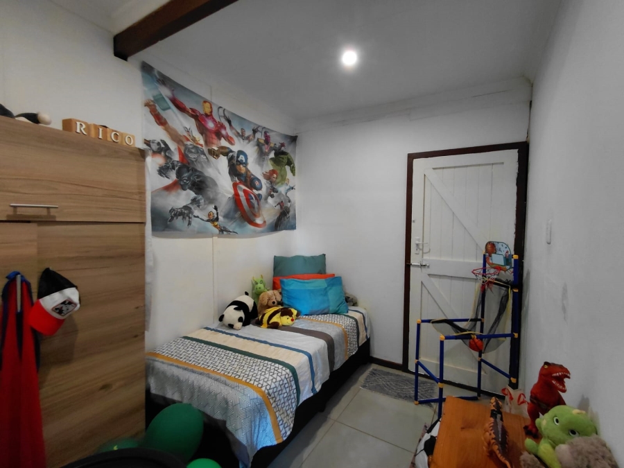 5 Bedroom Property for Sale in C Place Eastern Cape